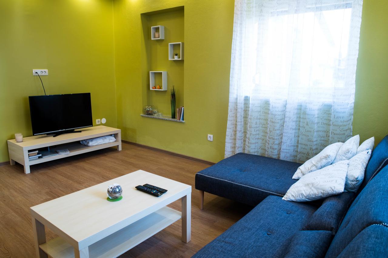 Hostel Hisa Na Travniku Dob Zewnętrze zdjęcie